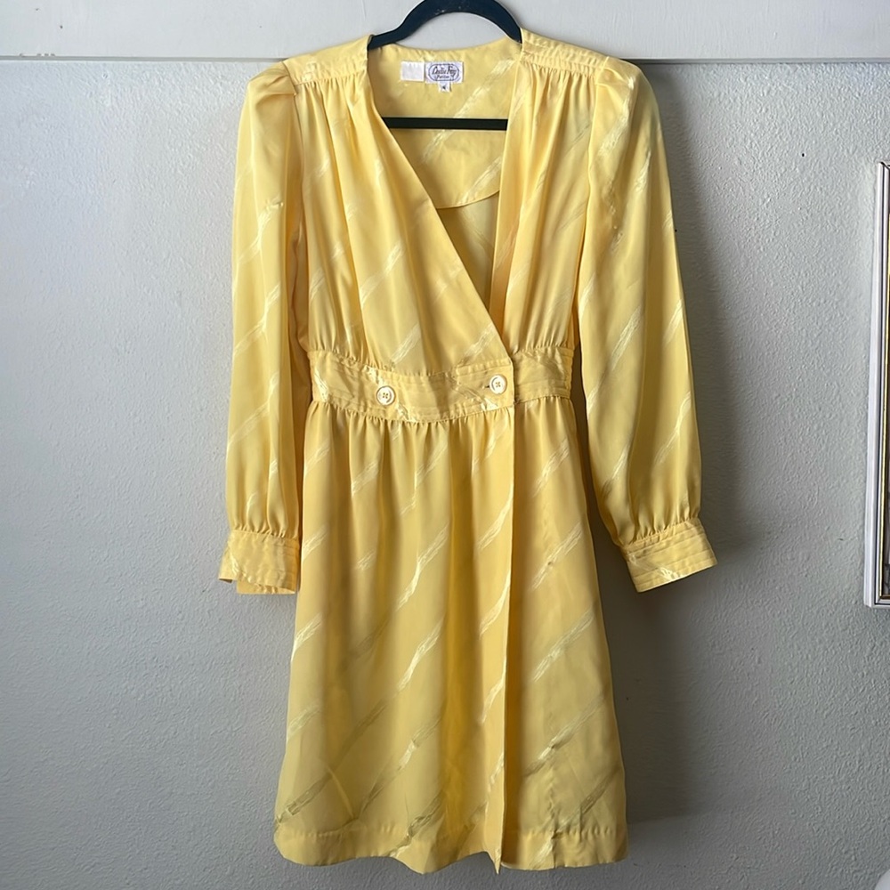 Vintage Leslie Fay yellow long sleeve button front mini dress